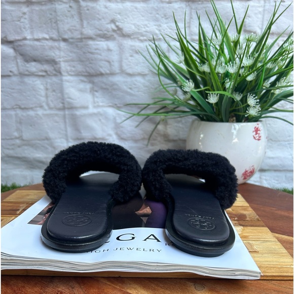 Tory Burch Shoes Tory Burch Aspen
Black Shearling Slide size 6 new $229 - Picture 12 of 14